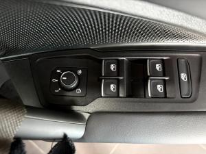 Volkswagen Tiguan 2.0TDI R-Line 4Motion - Image 10