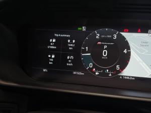 Land Rover Discovery D300 R-Dynamic HSE - Image 18