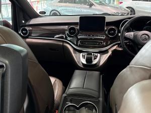Mercedes-Benz V-Class V250d Avantgarde AMG Line - Image 12