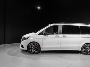Mercedes-Benz V-Class V250d AMG Line - Image 25