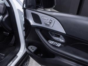 Mercedes-Benz GLE GLE300d 4Matic - Image 11