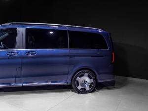 Mercedes-Benz V-Class V300d Exclusive - Image 4