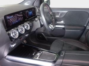Mercedes-Benz GLA GLA200 Progressive - Image 11