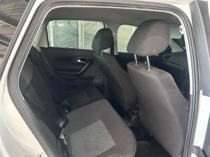 Volkswagen Polo Vivo hatch 1.4 Life - Image 13
