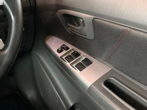 Toyota Hilux 4.0 V6 double cab 4x4 Raider Dakar edition - Image 21