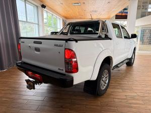 Toyota Hilux 4.0 V6 double cab 4x4 Raider Dakar edition - Image 4