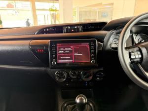 Toyota Hilux 2.4GD-6 double cab 4x4 Raider X manual - Image 22