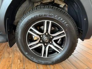 Toyota Hilux 2.4GD-6 double cab 4x4 Raider X manual - Image 8