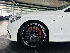 Mercedes-Benz C-Class C63 S - Image 16