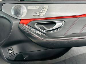 Mercedes-Benz C-Class C63 S - Image 9