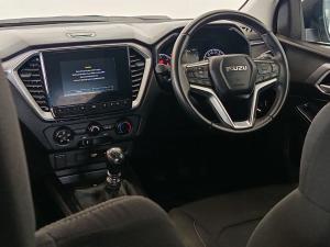 Isuzu D-Max 1.9TD double cab LS manual - Image 30