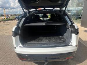 Land Rover Range Rover Velar D300 Autobiography - Image 10