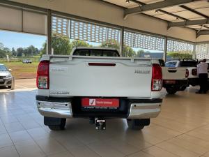 Toyota Hilux 2.4GD-6 single cab Raider manual - Image 5