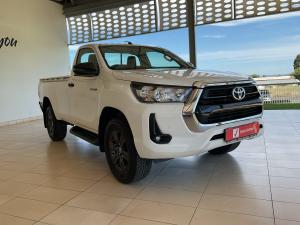 Toyota Hilux 2.4GD-6 single cab Raider manual - Image 1