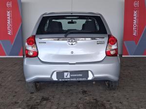 Toyota Etios hatch 1.5 Sprint - Image 5