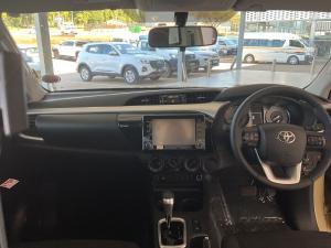 Toyota Hilux 2.8GD-6 single cab Raider auto - Image 6