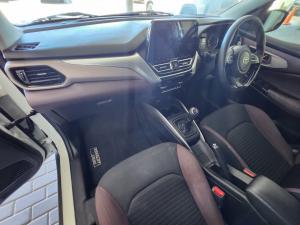 Toyota Starlet Cross 1.5 XR manual - Image 7