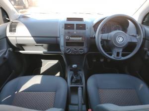 Volkswagen Polo Vivo sedan 1.4 - Image 6