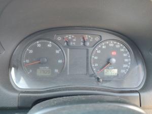 Volkswagen Polo Vivo sedan 1.4 - Image 9