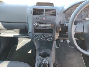 Volkswagen Polo Vivo sedan 1.4 - Image 13