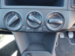 Volkswagen Polo Vivo sedan 1.4 - Image 14