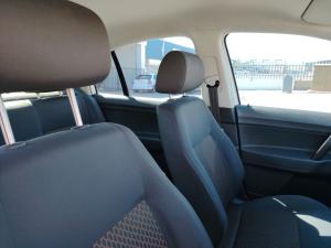 Volkswagen Polo Vivo sedan 1.4 - Image 15