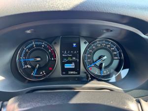 Toyota Hilux 2.8GD-6 48V double cab 4x4 Legend - Image 11