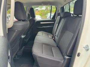 Toyota Hilux 2.4GD-6 double cab 4x4 Raider auto - Image 16