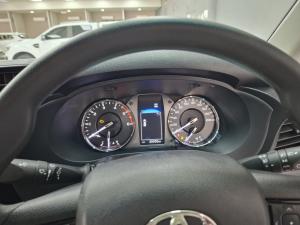 Toyota Hilux 2.4 GD-6 Raider 4X4 automaticD/C - Image 10