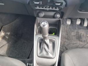 Toyota Starlet 1.5 XR - Image 12