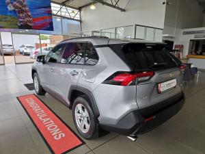 Toyota RAV4 2.0 GX CVT - Image 18