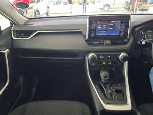 Toyota RAV4 2.0 GX CVT - Image 20
