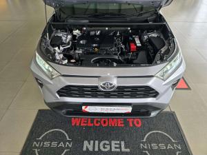 Toyota RAV4 2.0 GX CVT - Image 9