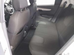 Mahindra KUV 100 1.2 K6+ NXT - Image 15