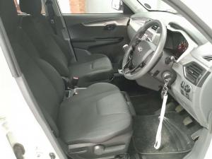 Mahindra KUV 100 1.2 K6+ NXT - Image 17