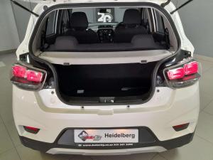 Mahindra KUV 100 1.2 K6+ NXT - Image 5