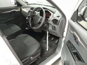 Mahindra KUV 100 1.2 K6+ NXT - Image 7