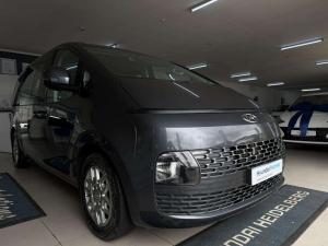 Hyundai Staria 2.2D Executive automatic - Image 3