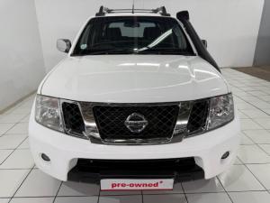 Nissan Navara 2.5dCi double cab 4x4 Safari auto - Image 7