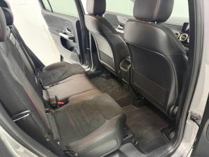 Mercedes-Benz GLB GLB250 AMG Line - Image 9