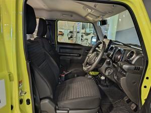 Suzuki Jimny 1.5 GLX AllGrip 5-door manual - Image 8