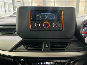 Suzuki Swift 1.2 GL - Image 12