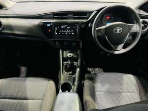 Toyota Corolla Quest 1.8 Plus manual - Image 10