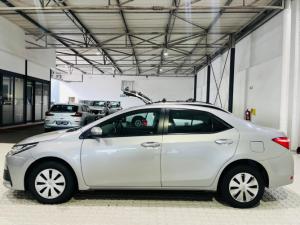 Toyota Corolla Quest 1.8 Plus manual - Image 2