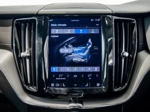 Volvo XC60 B5 AWD Plus Dark - Image 13