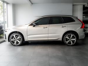 Volvo XC60 B5 AWD Plus Dark - Image 15