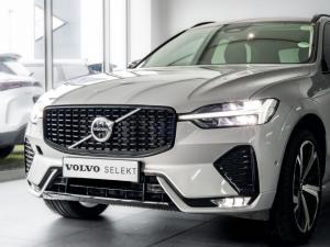 Volvo XC60 B5 AWD Plus Dark - Image 18