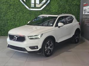 Volvo XC40 D4 AWD Momentum - Image 2