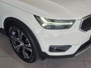 Volvo XC40 D4 AWD Momentum - Image 6