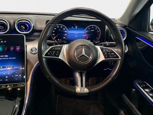 Mercedes-Benz C-Class C200 Avantgarde - Image 13